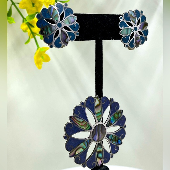 Jewelry - 925 Sterling Silver and Abalone Shell Vintage Screwback Earring and Brooch Set